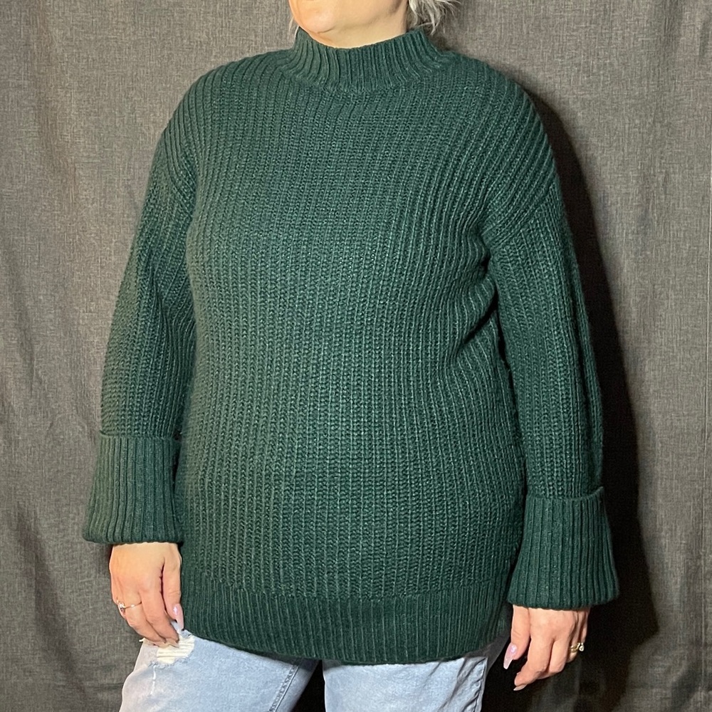 ❌SOLD❌ Green isabel Maternity Sweater